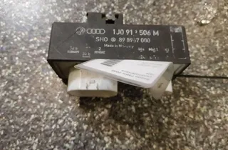 SKODA Roomster 5J  (2010-2015) Dzesēšanas ventilatora relejs 1J0919506M 33853523