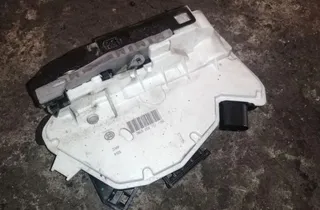 VOLKSWAGEN Golf Sportsvan 1 generation (2014-2019) Priekšējo labo durvju slēdzene 1S1837016C 33976587