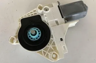 AUDI A7 C7/4G (2010-2020) Маторчик стеклоподъемника задней правой двери 8K0959801B 33772710