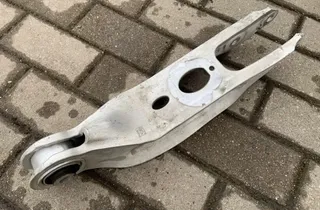 AUDI Q5 8R (2008-2017) Рычаг задний правый 80A505311B 33779106