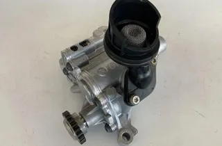 AUDI Q5 8R (2008-2017) Eļļas sūknis 06H115105GE 33780098