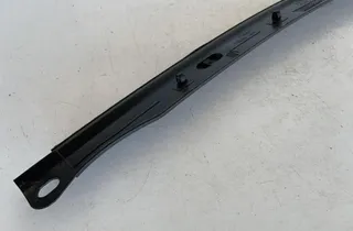 AUDI Q5 8R (2008-2017) Резина моторного отсека 80A823126 33827408