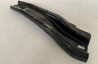 AUDI Q5 8R (2008-2017) Держатель радиатора 80A805527 33827421