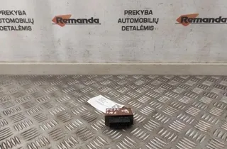 PEUGEOT 206 1 generation (1998-2009) Degvielas sūkņa relejs 240107 31569877