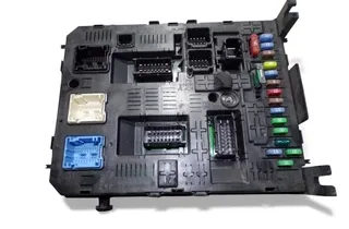 CITROËN C5 2 generation (2008-2017) Drošinātāju kārba 281197595,281164872 33398982