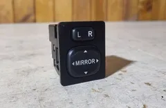 TOYOTA Corolla Verso 1 generation (2001-2009) Spoguļa regulēšanas slēdzis 769746B 31504745