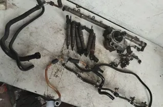 BMW X6 E71/E72 (2008-2012) Degvielas iesmidzināšanas komplekts 780808902,7798333,1353780696101,7799966109,779551403 32119135