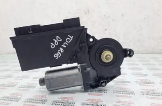 VOLKSWAGEN Touareg 1 generation (2002-2010) Priekšējo kreiso durvju logu pacēlāja motorīts 3D1959792E 31441223