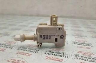 VOLKSWAGEN Touran 1 generation (2003-2015) Centrālās atslēgas motorīts 1T0810773 33904905