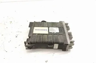 VOLKSWAGEN Passat B3 (1988-1993) Блок управления двигателем 0261200261,443907311B 27147725