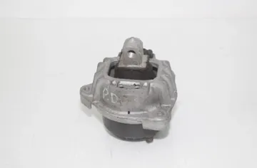 BMW 5 Series F10/F11 (2009-2017) Подушка двигателя правая 6777371,22116777371 33592299