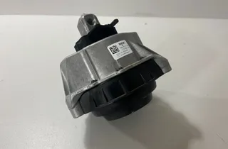 BMW 3 Series G20/G21/G28 (2018-2024) Подушка двигателя левая 7581617,6860489 33570896
