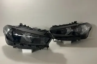 BMW X6 G06 (2019-2024) Комплект передних фар 5A8E101,5A8E102,5A783A3,5A783A4 33603737