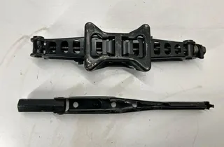 DODGE Challenger 3 generation (2008-2024) Домкрат 86364C,68059909AB 33346395