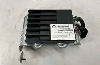 CHRYSLER Pacifica 2 generation (RU) (2016-2023) Sound Amplifier 68207345AE 33501922