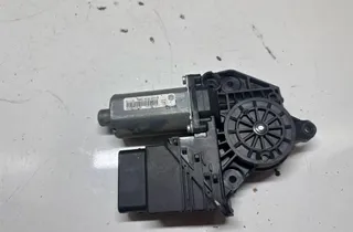 VOLKSWAGEN Golf Plus 1 generation (2004-2009) Маторчик стеклоподъемника задней правой двери 1K0959703F 33444945