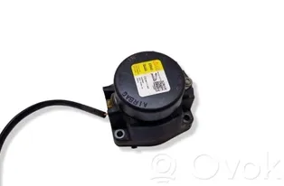 JAGUAR XF 1 generation  (2011-2016) Петля капота 620709500 33561107