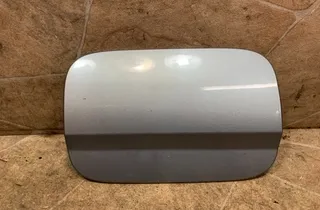 MERCEDES-BENZ C-Class W204/S204/C204 (2004-2015) Degvielas tvertnes vāciņš A2047570006 34358696