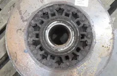 DAF XF (2012-present) Aizmugurējā kreisā riteņa rumbas vārpsta/stupica 28166529