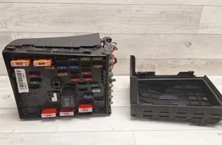 VOLKSWAGEN Passat B6 (2005-2010) Drošinātāju kārba 3C0937125,63592777,1K0937132F,1K0937132 33115995