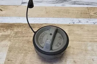 TOYOTA Yaris 2 generation (2005-2012) Крышка топливного бака 34002101