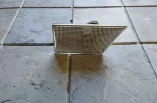 OPEL Vectra C (2002-2005) Priekšējā labā spārna pagrieziena signāls 09180873,13101912 33991517