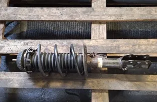 HONDA Jazz 2 generation (2007-2015) Амортизатор передний правый 34375215