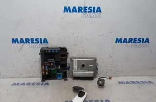 CITROËN C-Elysee 2 generation (2012-2017) Motora vadības bloks 9811545080,HW9800913080,9807531680,V29059263A,22661F,6160C0,162640398,N0200,21322977,1611427280,1663364480,1613425780,1677639780,9663123280 27752211