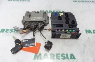 CITROËN Jumpy 2 generation (2007-2016) Motora vadības bloks 1942CE,6580EL,0281012982,9665091180,1663371980,9653958980 27755663