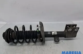 PEUGEOT 5008 1 generation (2009-2016) Амортизатор передний правый 5002TH,5208K7 33589771