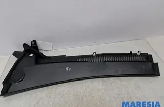 PEUGEOT 3008 2 generation (2017-2023) Priekšējā stikla tīrītāja apdare / plastmasa 98362007XT,98362005XT,98150812XT,98101164XT 34223045