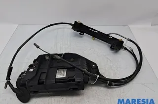 RENAULT Scenic 2 generation (2003-2010) Оковки тормозных колодок  360105231R,8200702092,8200450860,001851670842,212380550,3044224104,00360105231R 34495454