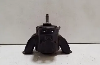 KIA Soul 2 generation (2014-2020) Dzinēja stiprinājums/spilvens labajā pusē 21810B2000 33617070