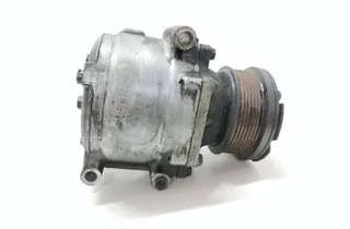 LAND ROVER Range Rover 2 generation (1994-2002) Gaisa kondicionēšanas sūknis 105F 33477660