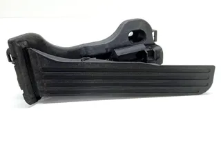 VOLKSWAGEN Passat B7 (2010-2015) Akseleratora / gāzes pedālis 1K1723503AJ 33498044