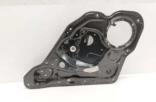 SEAT Cordoba 2 generation (1999-2009) Стеклоподъемник задней правой двери 1M0839730F 33506276