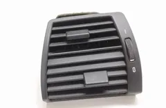 BMW X5 E53 (1999-2006) Вентиляционные отверстия в приборной панели 8402215 33574259