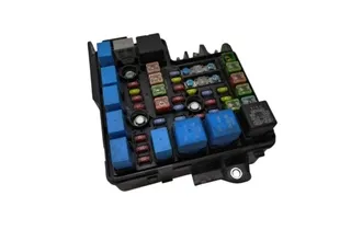 HYUNDAI i30 FD (1 generation) (2007-2012) Drošinātāju kārba 919501H030 34272708