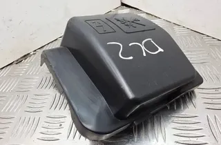 RENAULT Captur 1 generation (2013-2019) Крышка блока предохранителей 243825499R 33729453