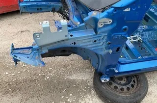 FORD Puma Front left quarter 33808045