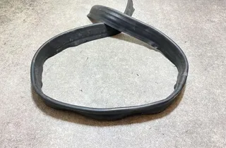 MERCEDES-BENZ CLS-Class C218/X218 (2011-2017) Резина моторного отсека A2126280800 33810614