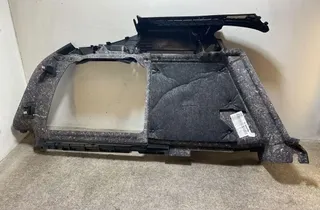 AUDI A4 B9/8W (2015-2024) Обивка багажника правой стороны 8W9863880H 33812552