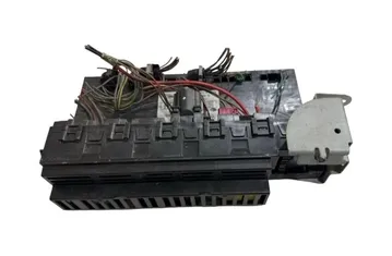MERCEDES-BENZ E-Class W211/S211 (2002-2009) Fuse box 2115451901,000030211 33528478