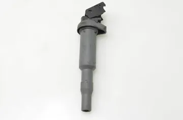 BMW 3 Series F30/F31 (2011-2020) Augstsprieguma aizdedzes spole 0221504471 28347915