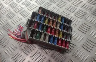 VOLVO S80 1 generation (1998-2006) Drošinātāju kārba 9162439 23533149