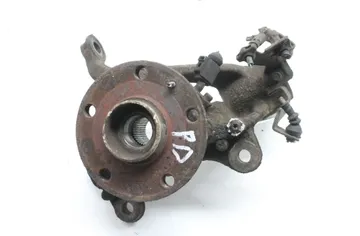 AUDI A3 8V (2012-2020) Front Right Wheel Hub 5Q0256Q 33579967