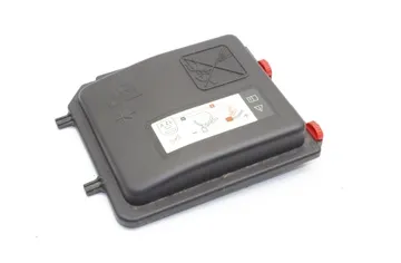 OPEL Mokka Крышка блока предохранителей 9824510780 33581886