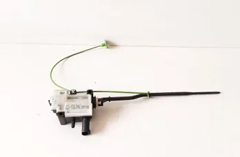 BMW 3 Series E90/E91/E92/E93 (2004-2013) Degvielas tvertnes vāciņa bloķēšana 6985880 33628345