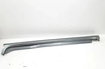 BMW X3 F25 (2010-2017) Наружный пластиковый порог левый 8050451 33643139