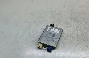 BMW X5 E70 (2006-2013) Bootlid Antenna Amplifier 9123739 33658408